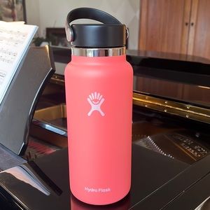 Hydro flask coral 32oz